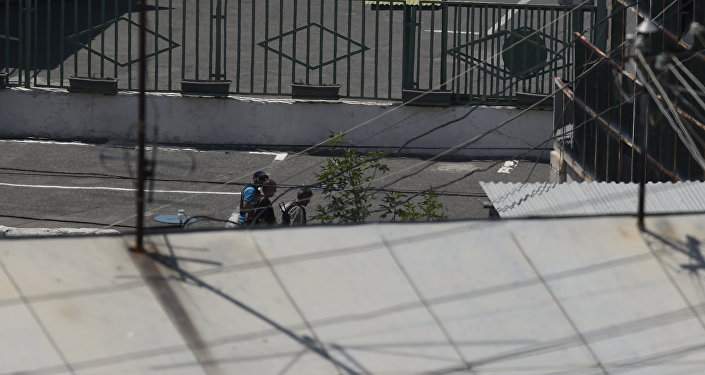 В Ереване продолжаются переговоры с захватившими полицейское здание злоумышленниками