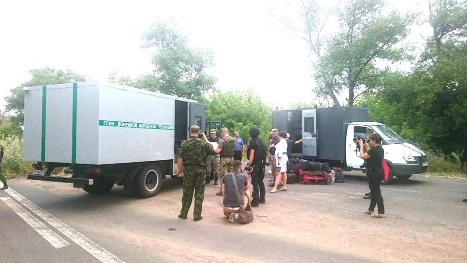 "ДНР" передали украинской стороне 23 заключенных