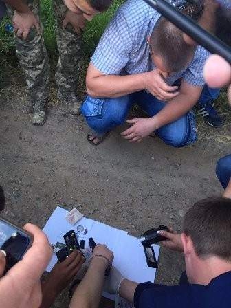 На Буковине задержали сотрудника Нацполиции, который торговал наркотиками