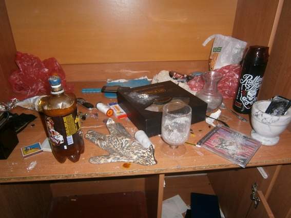 20-летний киевлянин организовал у себя дома наркопритон