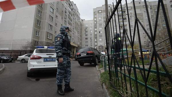 В Москве неизвестный застрелил двух человек на парковке