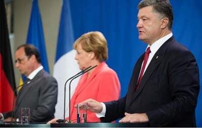 Порошенко обсудил с Меркель и Оландом выполнение минских соглашений