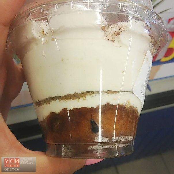 В Одесском супермаркете «Копейка» продают товар с тараканами