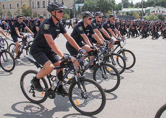 В Харькове начал работу велопатруль