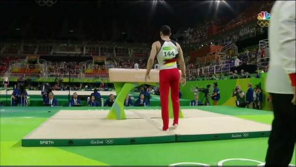 ОИ в Рио: Травмированный гимнаст вывел свою сборную в финал