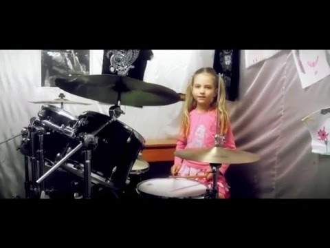 Семилетняя барабанщица-самоучка переиграла Бабкина