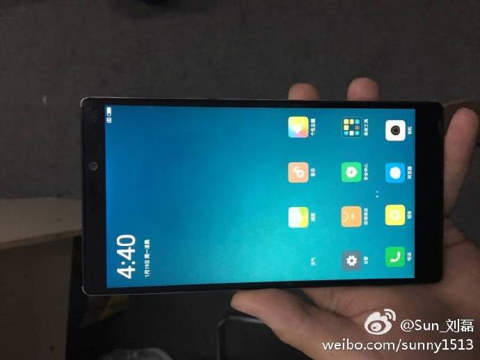 Появились «живые» фото якобы Xiaomi Mi 6