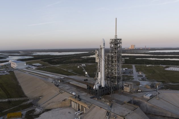 Использованная ракета Falcon 9 успешно слетала в космос и приземлилась