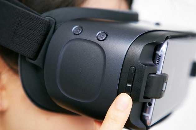 Samsung готовит новую версию Gear VR — на сей раз с контролером