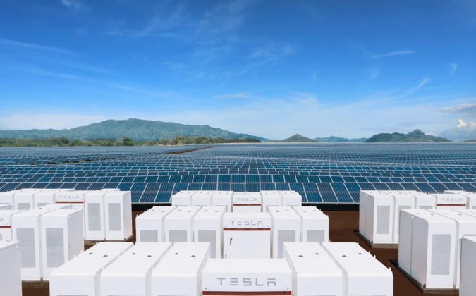 Tesla и Panasonic представили новые солнечные панели для крыш