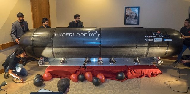Hyperloop демонстрирует магнитную левитацию