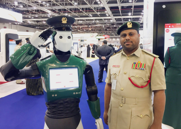 Дубай готовится поставить на службу закону роботов
