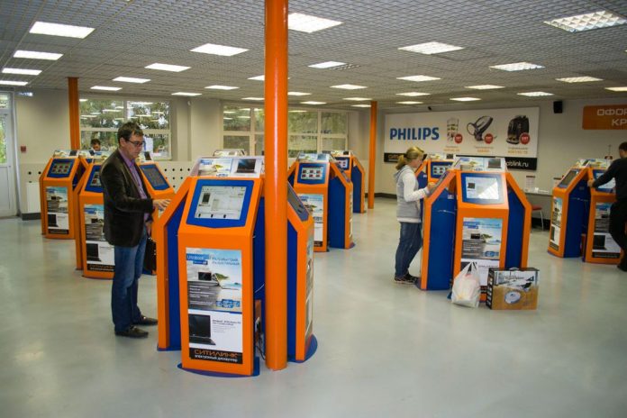 В отделениях «Нова пошта» можно получить денежный перевод,  отправленный через терминалы самообслуживания