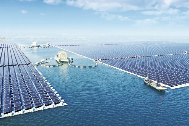 В Китае запустили в работу крупнейшую плавучую солнечную электростанцию