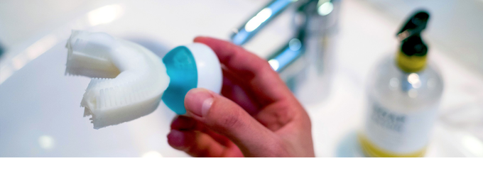 На Kickstarter представили «реактивную» зубную щётку