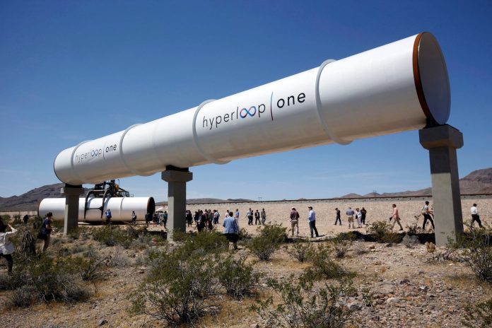 Hyperloop One сообщила о первом успешном запуске системы