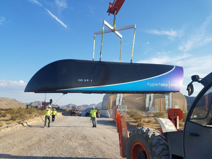 Hyperloop One сообщила о первом успешном запуске системы