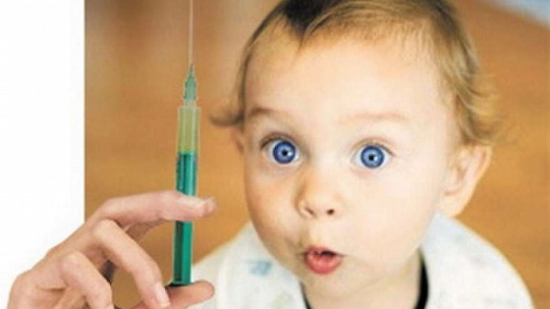 Родителей, которые отказываются ставить прививки своим детям, предлагают штрафовать