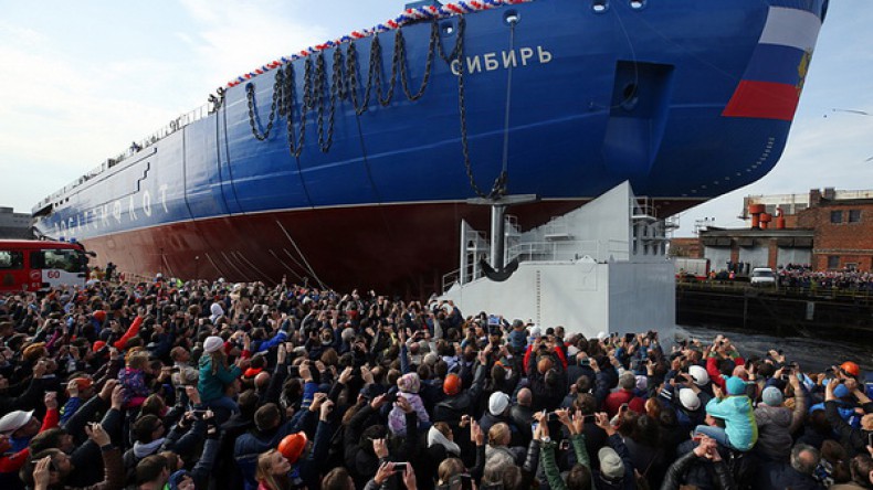 В Питере спустили на воду самый мощнейший в мире ледокол «Сибирь»