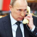 Путин по телефону поздравил Меркель с победой на выборах