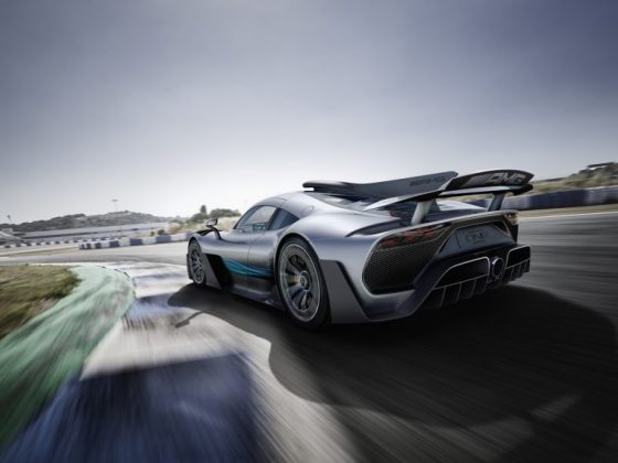 Гибрид Mercedes-AMG Project ONE — 350 км/ч, 6 секунд до 200 км/ч, 