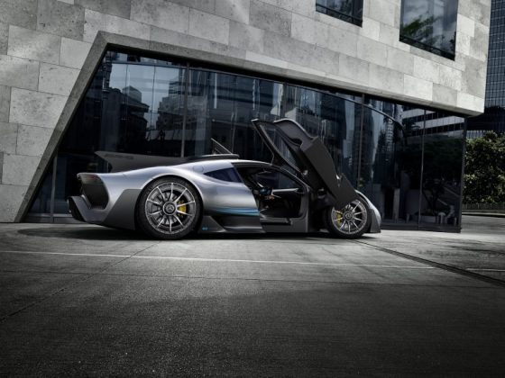 Гибрид Mercedes-AMG Project ONE — 350 км/ч, 6 секунд до 200 км/ч, 
