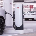 Tesla создала компактный Supercharger для города