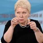 Министру образования России не нравятся школьные учебники