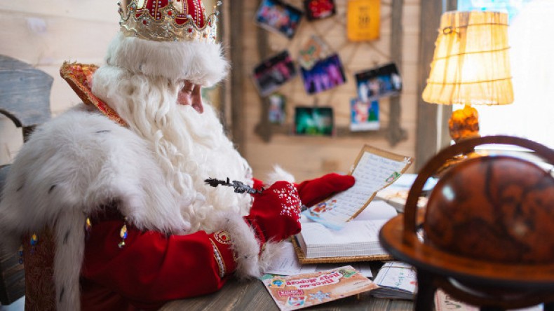 Взрослые россияне рассказали о своих просьбах к Деду Морозу