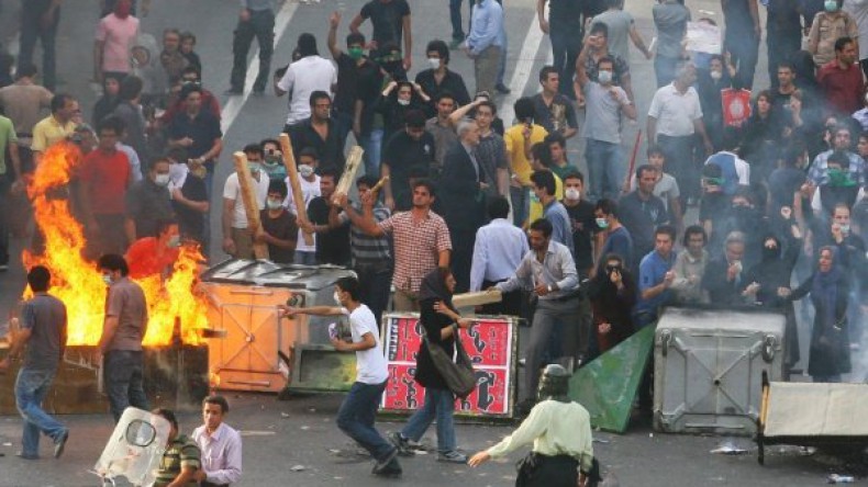 Протесты и беспорядки в Иране привели к жертвам
