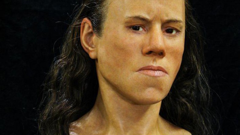 Ученые воссоздали лицо девушки, жившей 9 тысяч лет назад