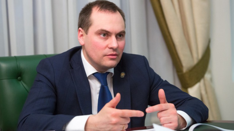Парламент Дагестана одобрил кандидатуру Здунова на должность премьера