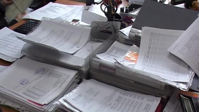 Почти во всех ведомствах Дагестана началась масштабная выемка документов