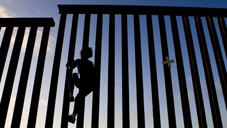 Конгресс США готов выделить $1,6 млрд на строительство стены на границе с Мексикой