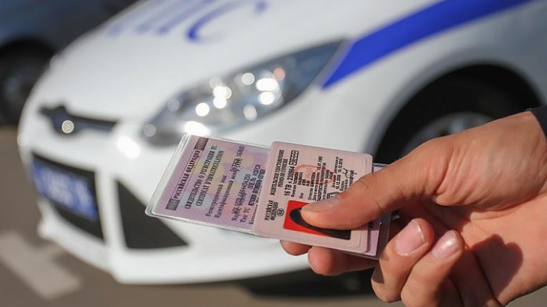 МВД не планирует автоматически продлевать водительские права