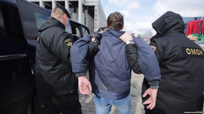 В Минске задержали участников несанкционированного шествия