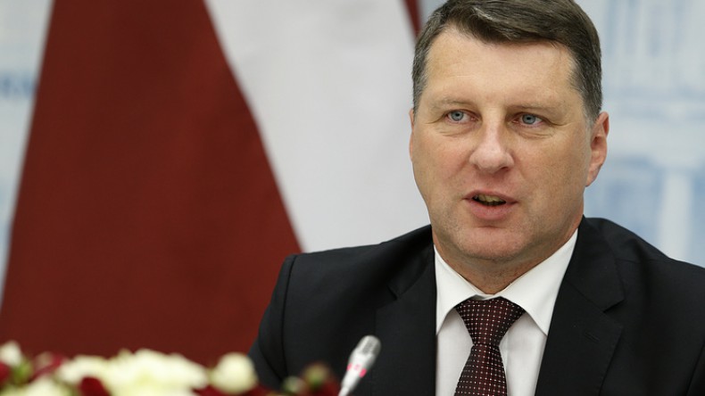 Президент Латвии утвердил реформу по переводу русских школ на латышский язык