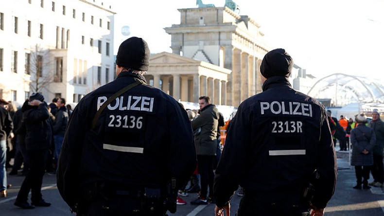 Германия лишит джихадистов немецких паспортов