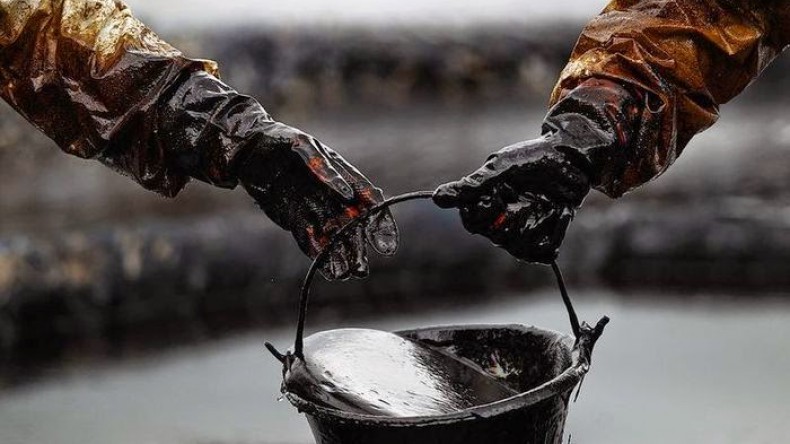 Цена на нефть впервые с ноября 2014 года превысила $72 за баррель