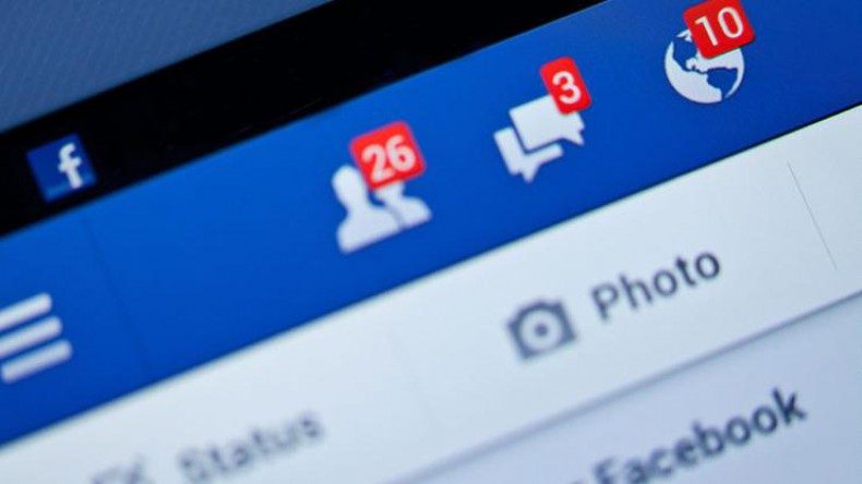 Роскомнадзор до конца года может заблокировать Facebook на территории России