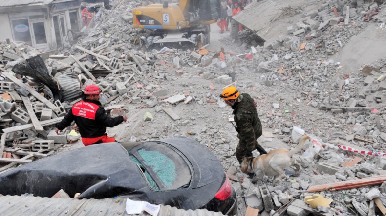 На юге Турции произошло сильное землетрясение