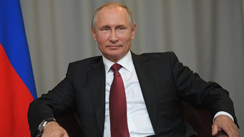 Более половины россиян хотят видеть Путина у власти и после 2024 года