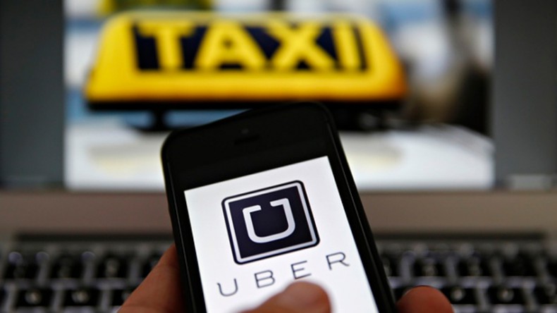 Uber будет страховать пассажиров на время поездки в такси
