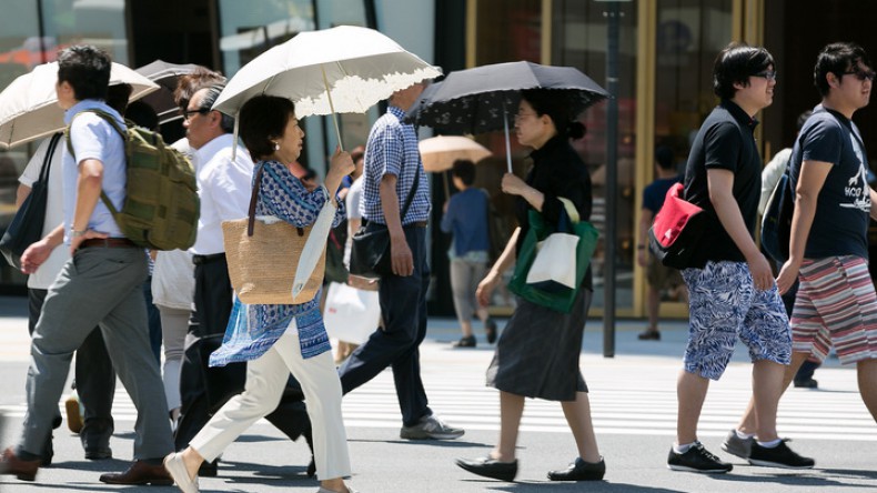 В Японии за неделю жертвами жары стали 65 человек