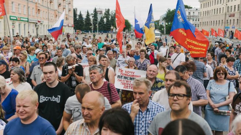 Песков считает законными задержания митинговавших 9 сентября