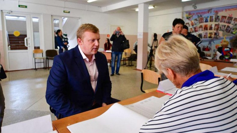 Кандидат в губернаторы Приморья Андрей Ищенко объявил голодовку
