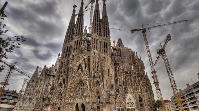 Всемирно известная достопримечательность Барселоны объявлена самостроем