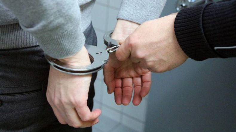 Арестованы двое бывших полицейских, подозреваемых в изнасиловании в Уфе
