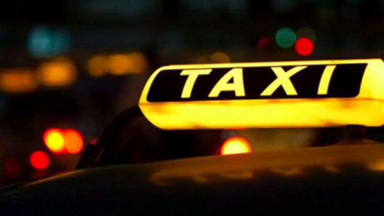 В Москве водитель «Яндекс.Такси» сломал пассажирке ногу и нос