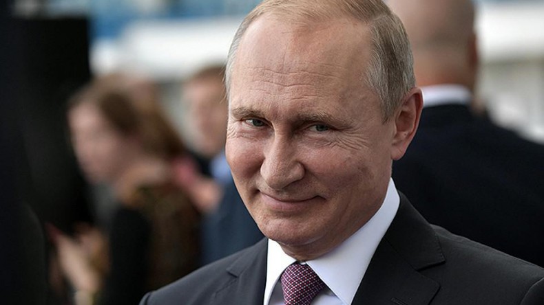 Путин предложил смягчить наказание за мелкие преступления